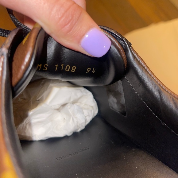 Authentic Louis Vuitton Monogram Sneakers - Picture 6 of 6
